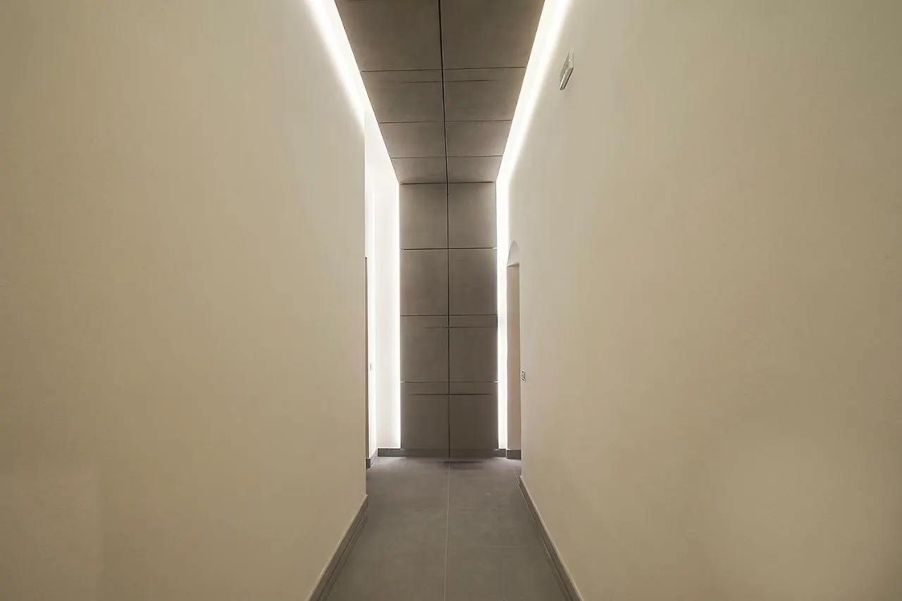 Art Apartment Campidoglio فلورنس إيطاليا